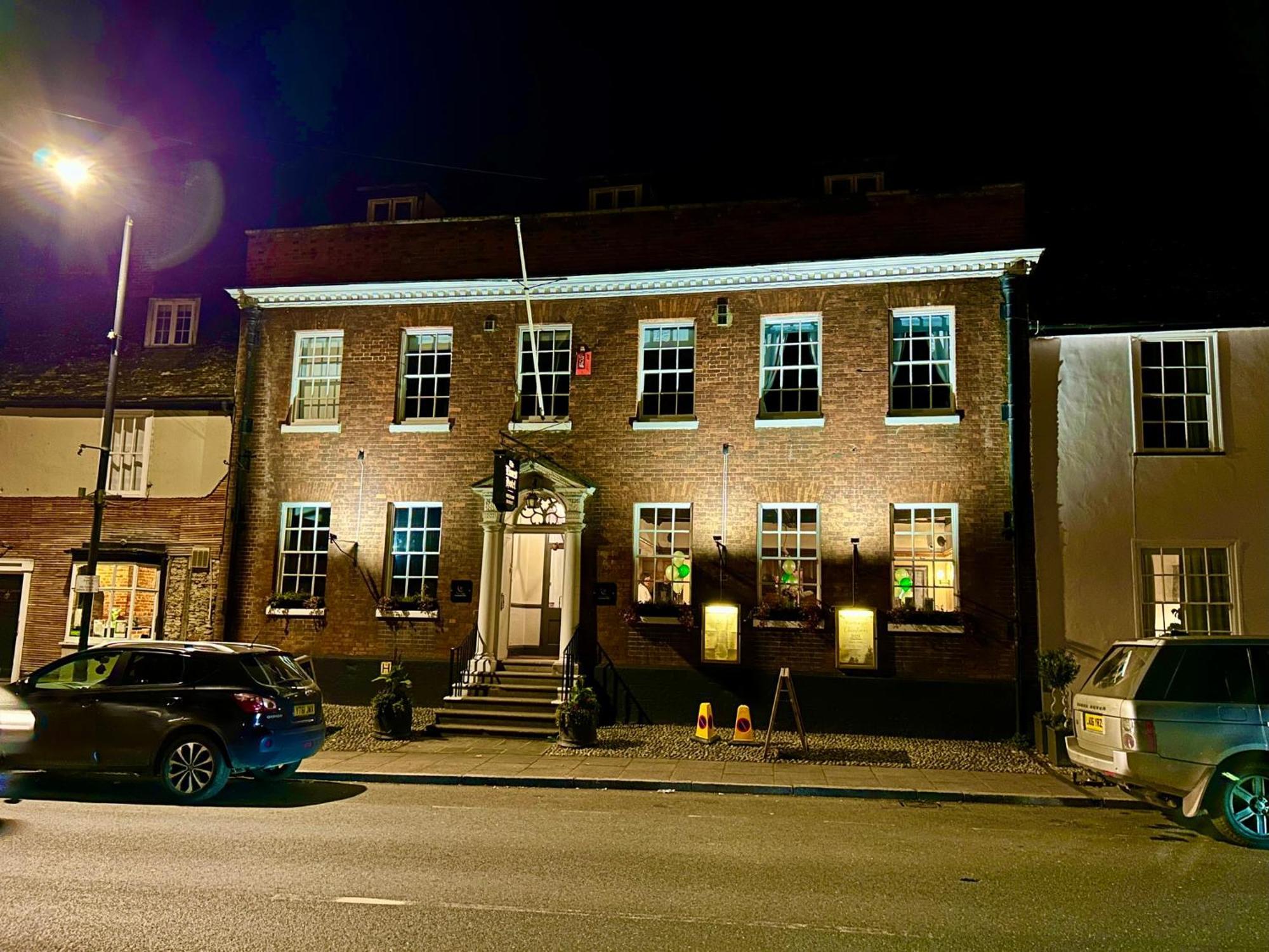 The Limes Bar And Hotel Needham Market Buitenkant foto